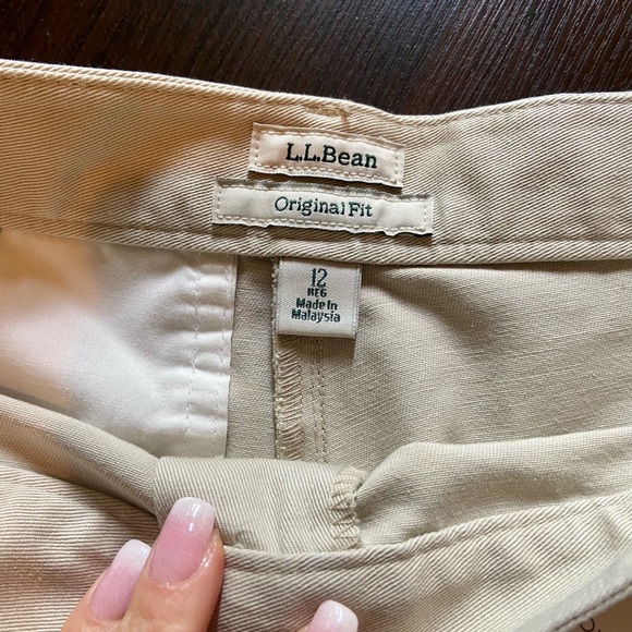 L.L. Bean Original Fit Khaki Shorts Womens Size 12 - Picture 3 of 3